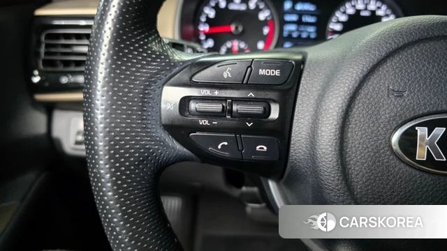 Kia Stonic id 4521063 из Кореи 20