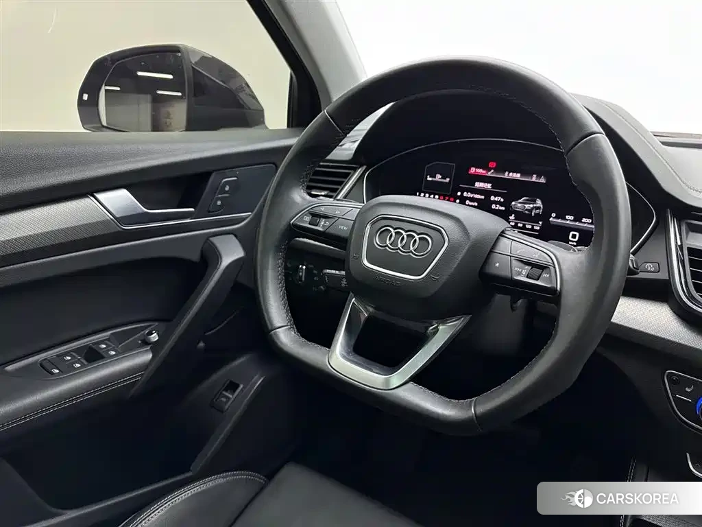 Audi Q5L id 4577416 из Китая 20