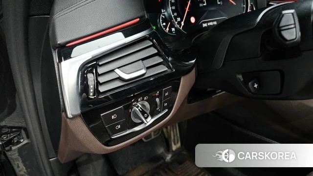 BMW 5 Series (G30) id 4384986 из Кореи 20