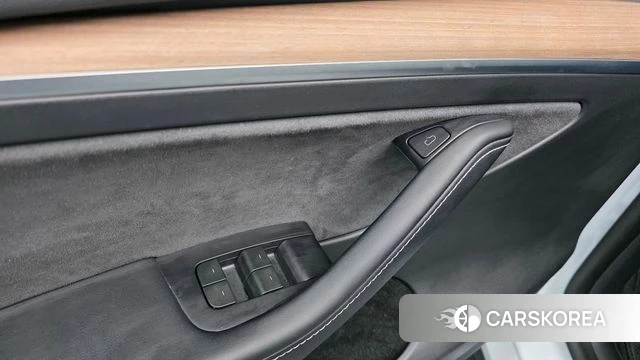 Tesla Model Y id 4863281 из Кореи 20