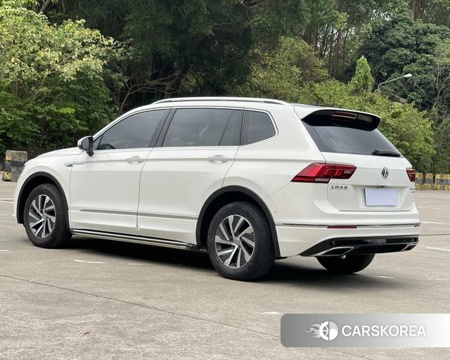 Volkswagen Tiguan L PHEV id 4228544 из Китая 20