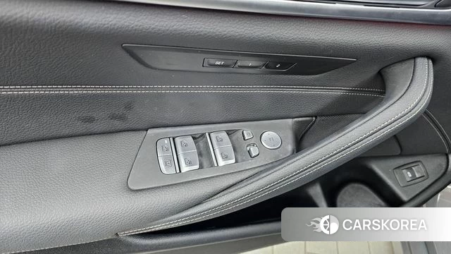 BMW 5 Series (G30) id 4444364 из Кореи 20