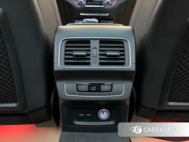 Audi Q5L id 4259193 из Китая 20