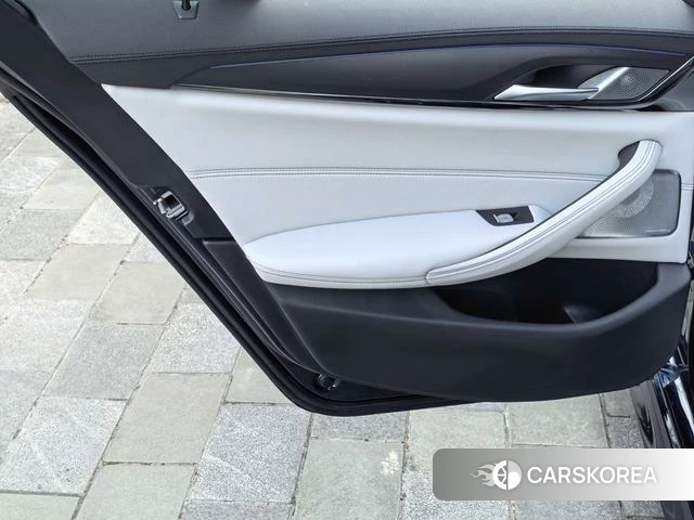 BMW M5 id 3908725 из Китая 20