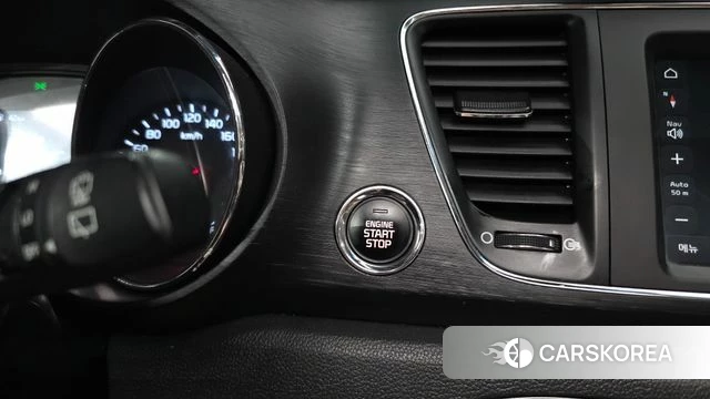 Kia The New Carnival id 4568513 из Кореи 20