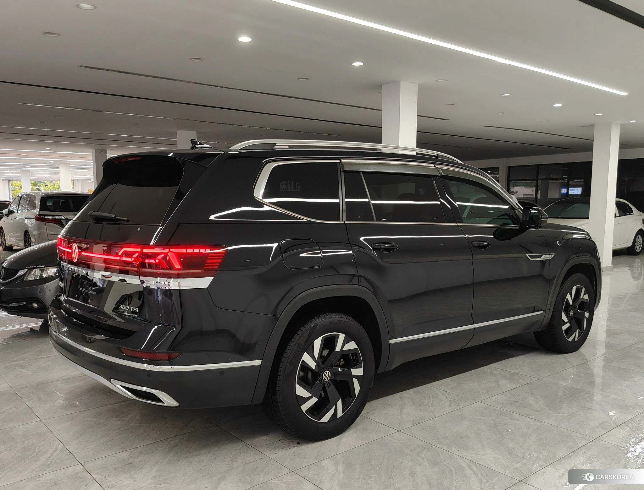 Volkswagen Tourang id 4454423 из Китая 20