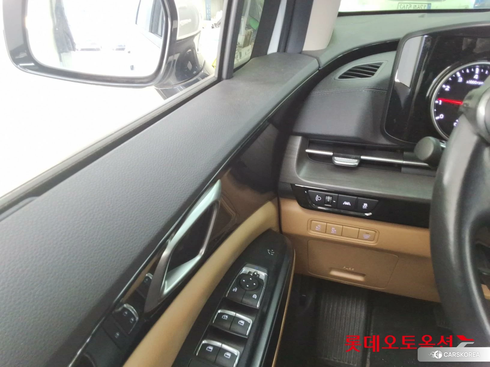 Kia Carnival id 3882091 из Кореи 20