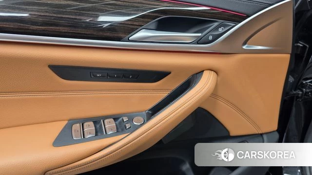 BMW 5 Series (G30) id 4736825 из Кореи 20