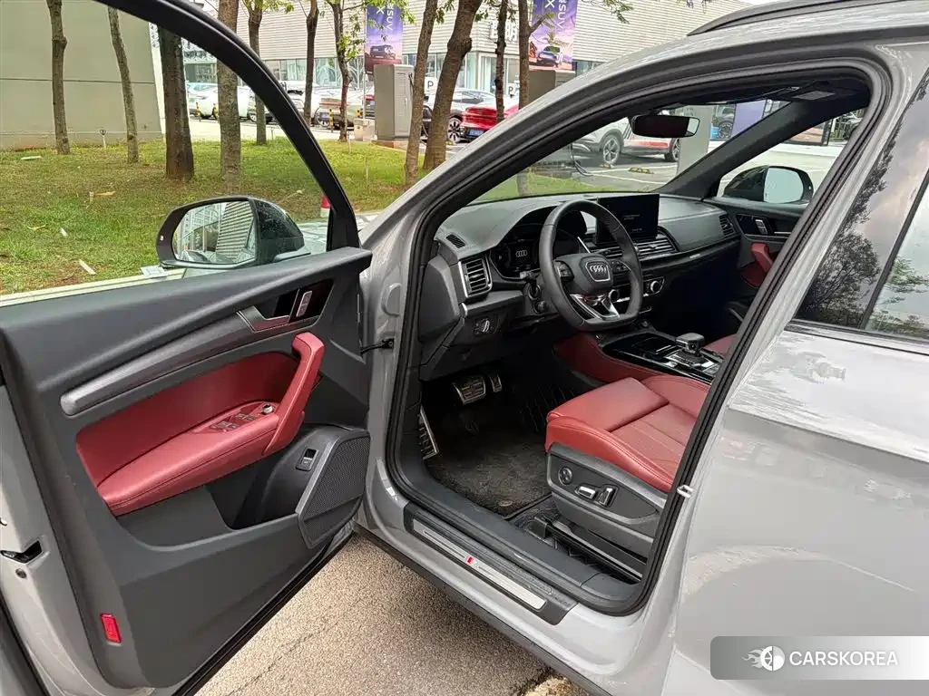 Audi Q5L id 4545691 из Китая 20