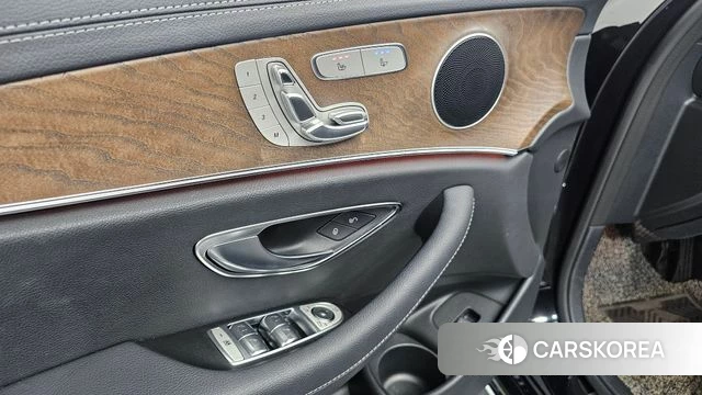 Mercedes-Benz E-Class W213 id 4614541 из Кореи 20