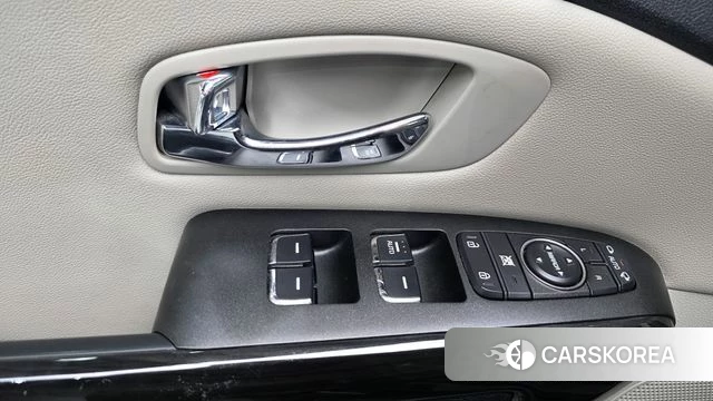Kia The New Carnival id 4632910 из Кореи 20