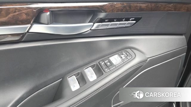 Genesis G90 id 4619210 из Кореи 20
