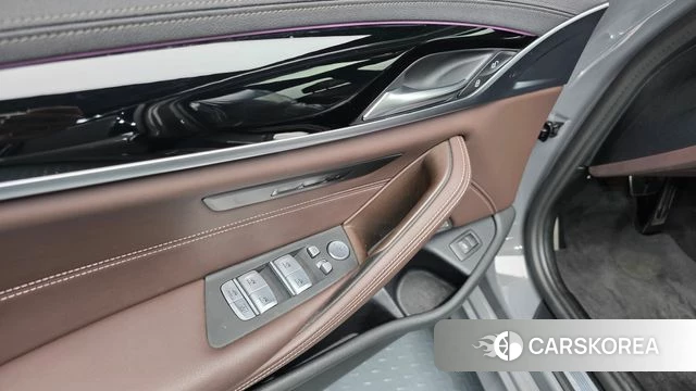 BMW 5 Series (G30) id 4506751 из Кореи 20
