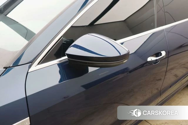 Audi A7L id 4278606 из Китая 20