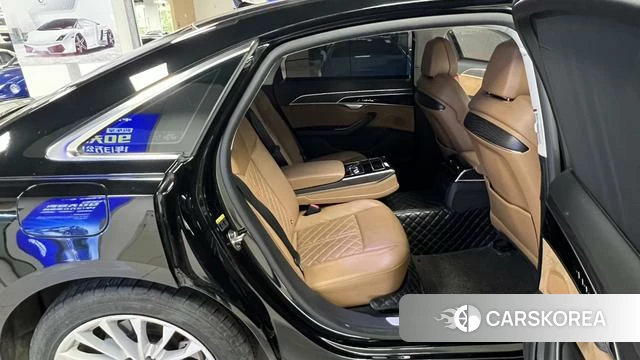 Audi A8 id 4259413 из Китая 20