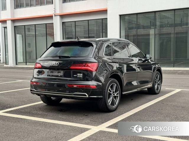 Audi Q5L id 4240112 из Китая 20