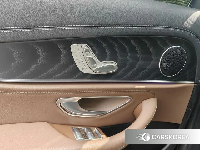 Mercedes-Benz E-class id 4235033 из Китая 20