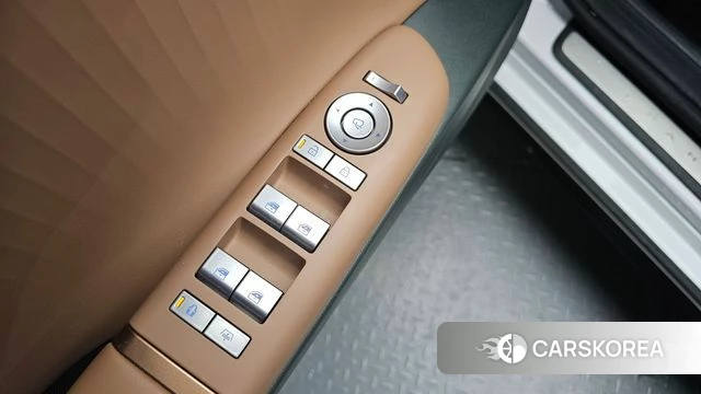 Hyundai Grandeur Hybrid (GN7) id 4230587 из Кореи 20