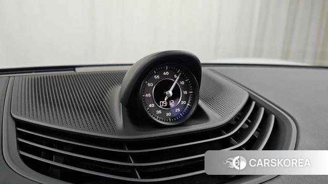 Porsche Taycan id 4458391 из Кореи 20