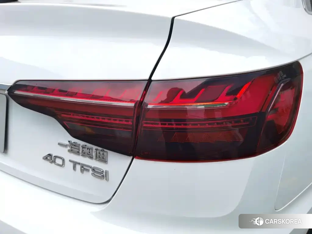 Audi A4L id 4654974 из Китая 20