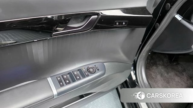 Hyundai Grandeur (GN7) id 4230332 из Кореи 20