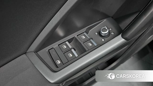 Audi Q3 (F3) id 4635011 из Кореи 20