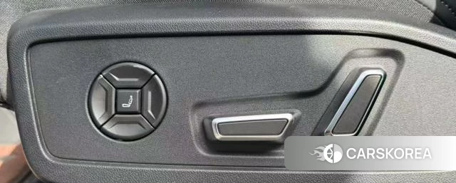 Audi Q5L id 4205717 из Китая 20