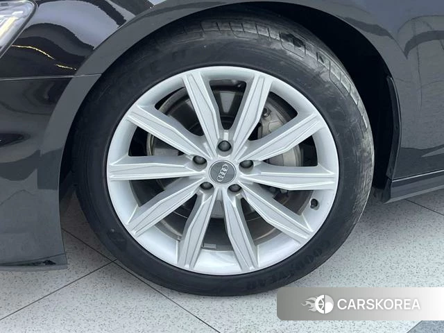 Audi A6L id 4335853 из Китая 20