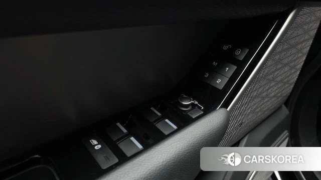 Land Rover Range Rover Velar id 4632947 из Кореи 20