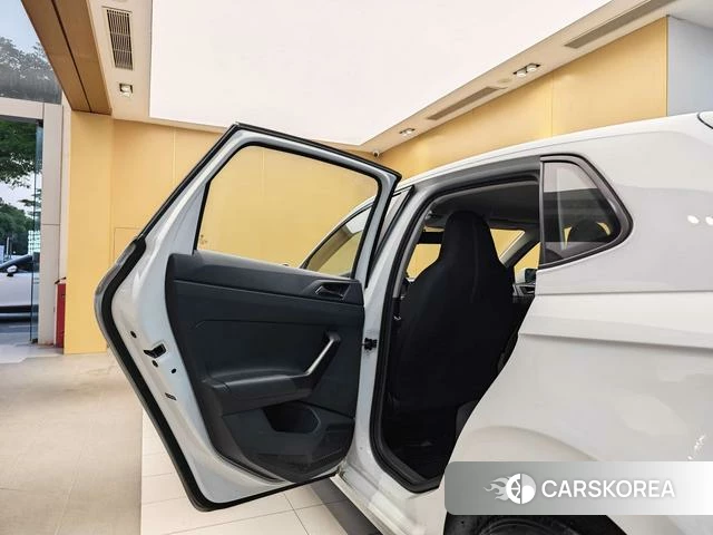 Volkswagen Polo id 4198841 из Китая 20
