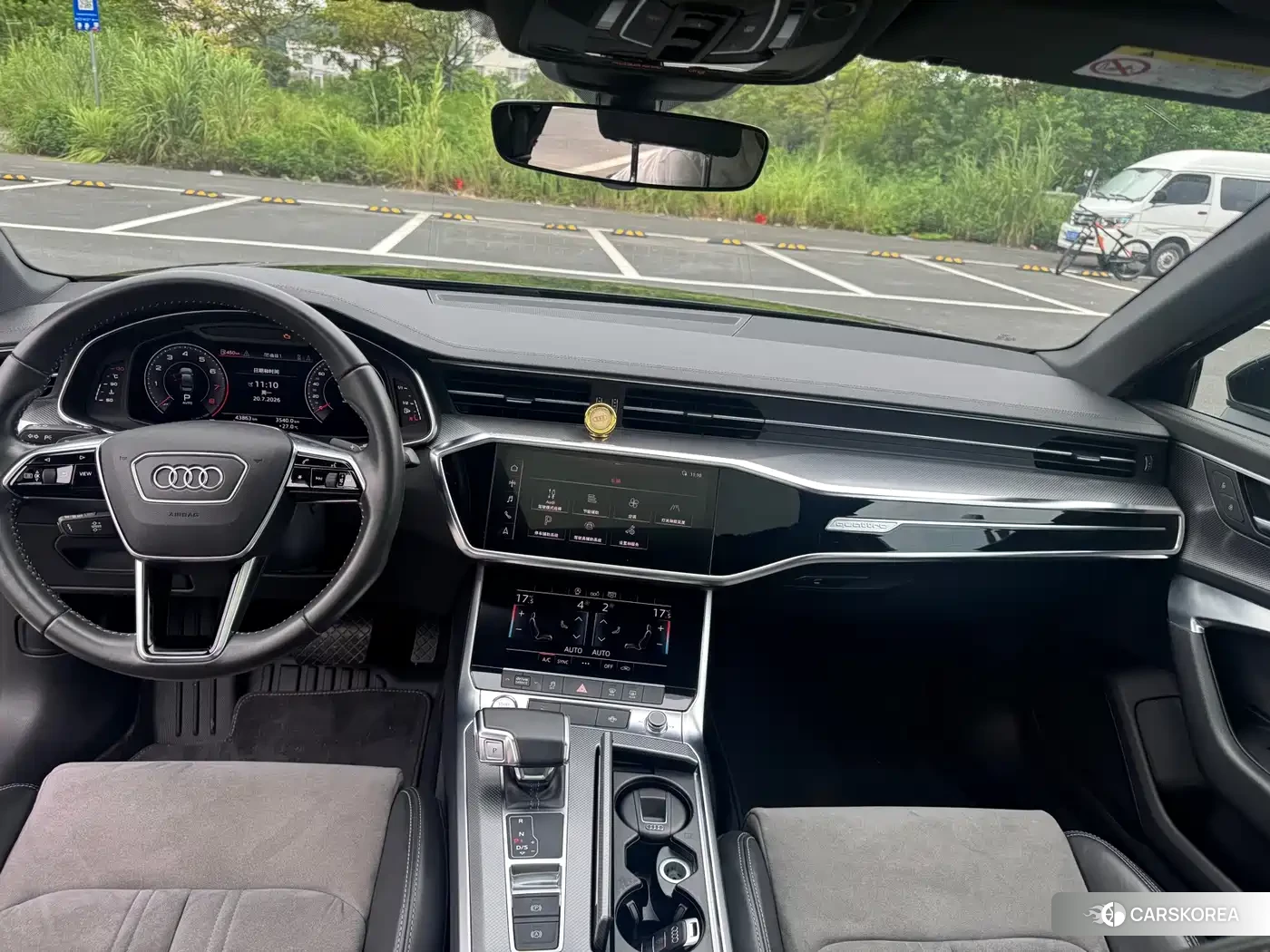 Audi A6L id 4601877 из Китая 20