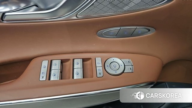 Genesis GV70 id 4880303 из Кореи 20