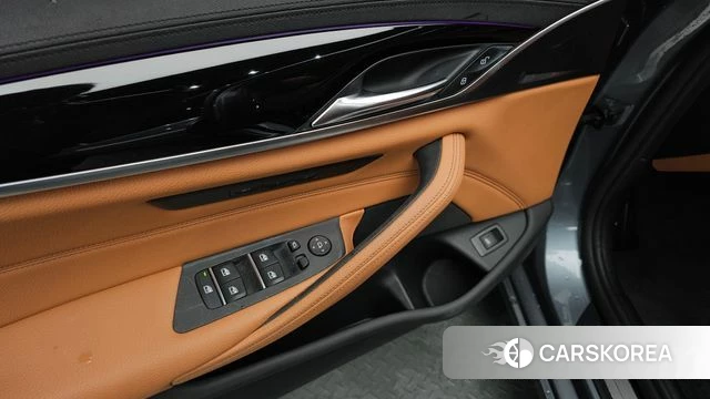 BMW 5 Series (G30) id 4751399 из Кореи 20