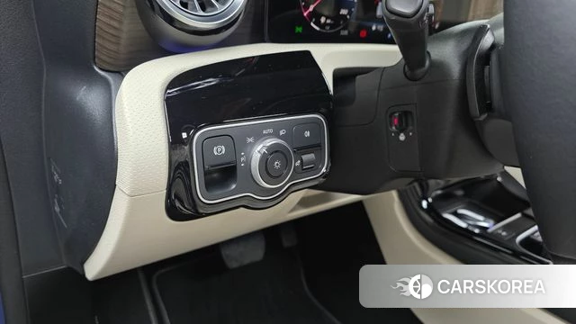 Mercedes-Benz A-Class W177 id 4762519 из Кореи 20