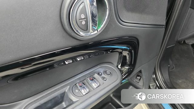 Mini Cooper D Countryman id 4697786 из Кореи 20