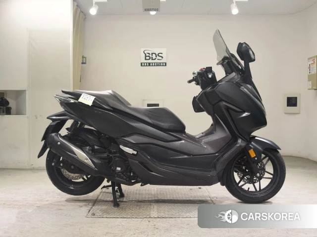 Honda FORZA id 3948189 из Японии 20