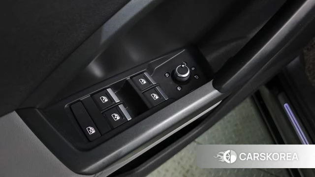 Audi Q3 (F3) id 4354598 из Кореи 20