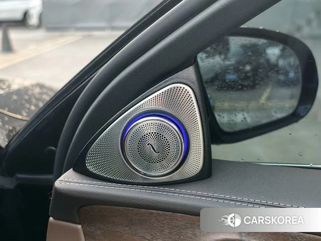 Mercedes-Benz E-class PHEV id 4380538 из Китая 20