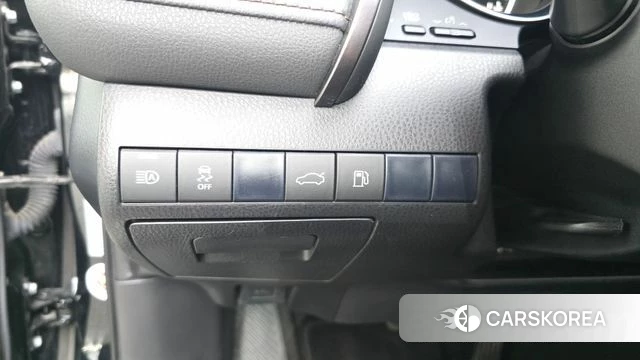 Toyota Camry (XV70) id 4652425 из Кореи 20