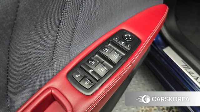 Maserati Quattroporte id 4520137 из Кореи 20
