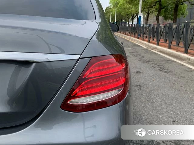 Mercedes-Benz E-class (imported) id 4220063 из Китая 20