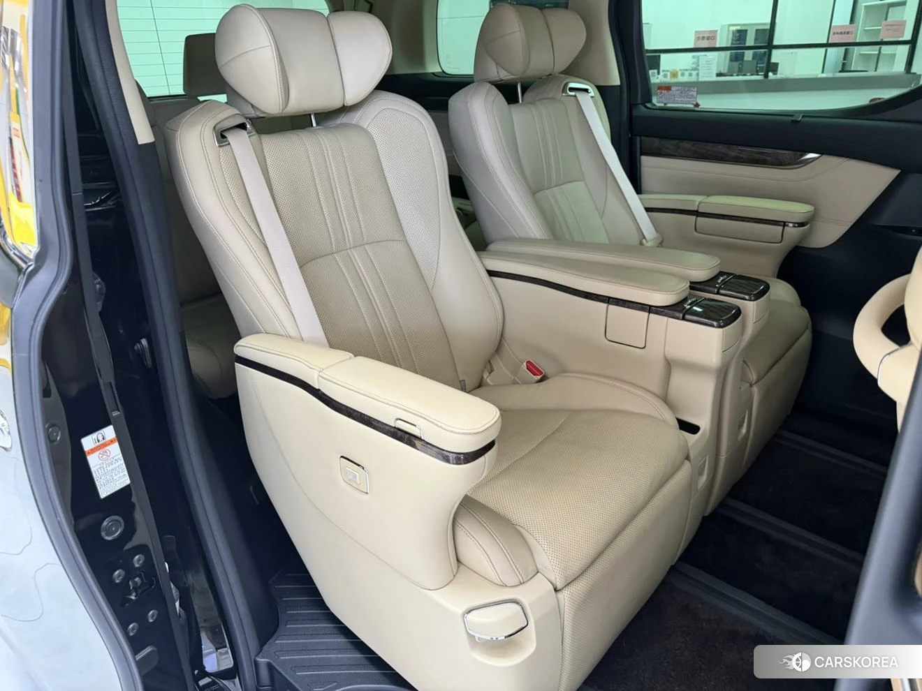 Toyota Elfa id 4455123 из Китая 20