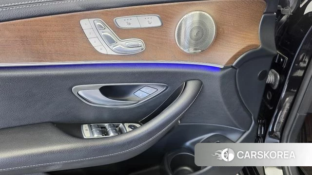 Mercedes-Benz E-Class W213 id 4894123 из Кореи 20