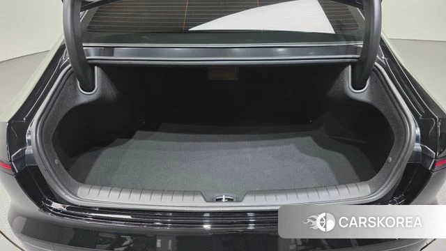 Hyundai Grandeur Hybrid (GN7) id 4940894 из Кореи 20