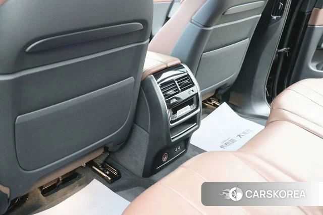 BMW X7 id 4260977 из Китая 20
