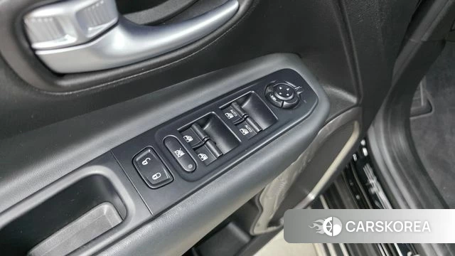 Jeep Renegade id 4698381 из Кореи 20