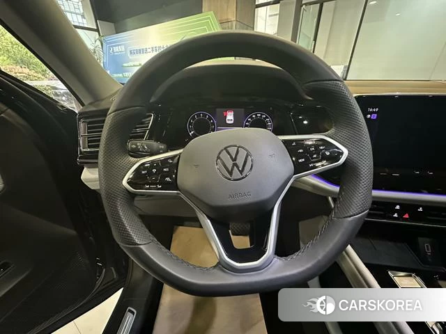 Volkswagen Tourang id 4211236 из Китая 20