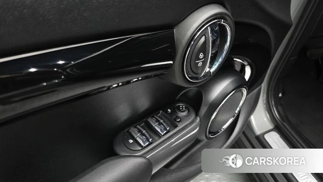 Mini Cooper S id 4717230 из Кореи 20