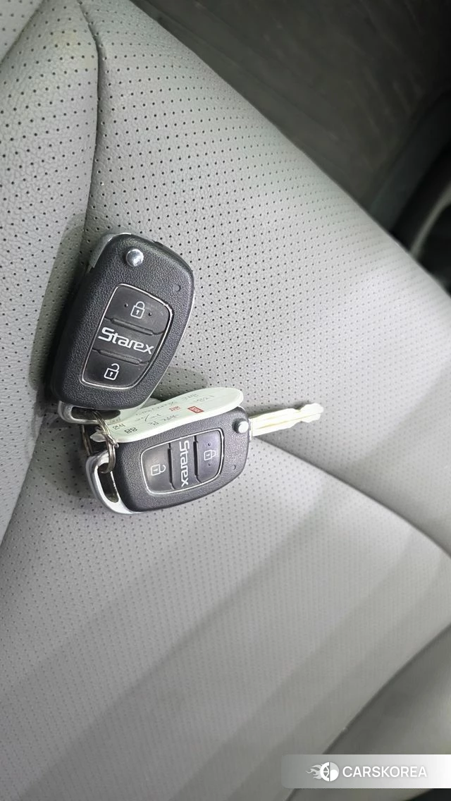 Hyundai The New Grand Starex id 4581091 из Кореи 20