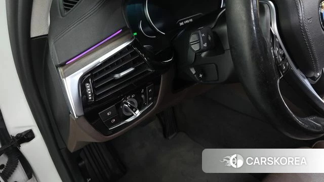 BMW 5 Series (G30) id 4765298 из Кореи 20
